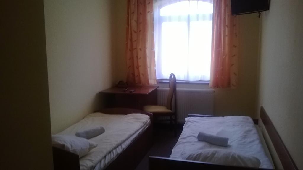 Hostel Milosz Grabowiec  Habitación foto